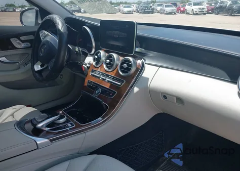 2016 Mercedes-Benz C 300 4Matic/Luxury 4Matic/Sport 4Matic from USA, damaged, VIN 55SWF4KB8GU171569